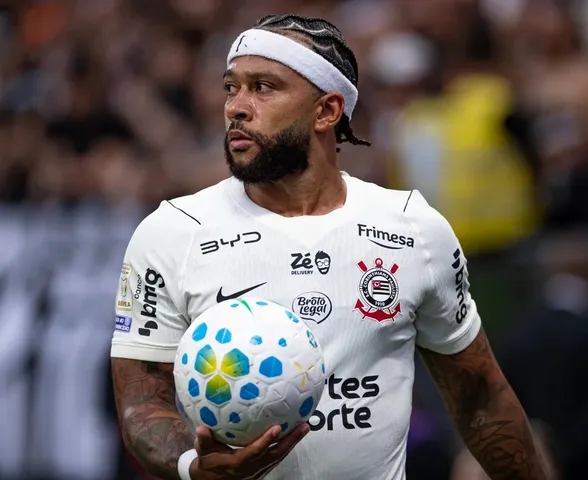 Memphis Depay é titular em Corinthians e Fluminense; veja escalações