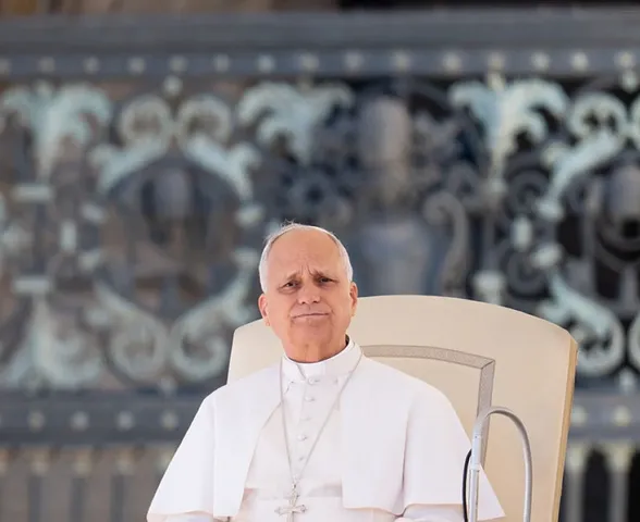 Papa Leão XIV afirma que usar o nome de Deus para violência é "profanação"