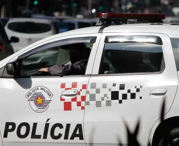 PM denunciado pelo MP por elo com PCC guardava R$ 1,18 milhão em mala