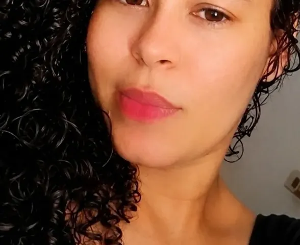 Quem era Tatiane Gabriele, jovem de 26 anos que caiu da garupa após colisão e foi atropelada por caminhão
