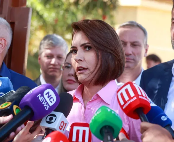 Senado: Michelle tem 26%; Leila, 17%, Erika, 13% e Bia 11%, diz Quaest