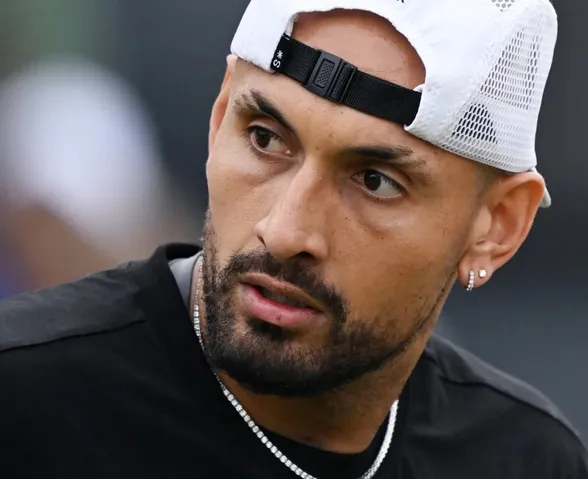Tenista Nick Kyrgios é suspenso após testar positivo para cocaína