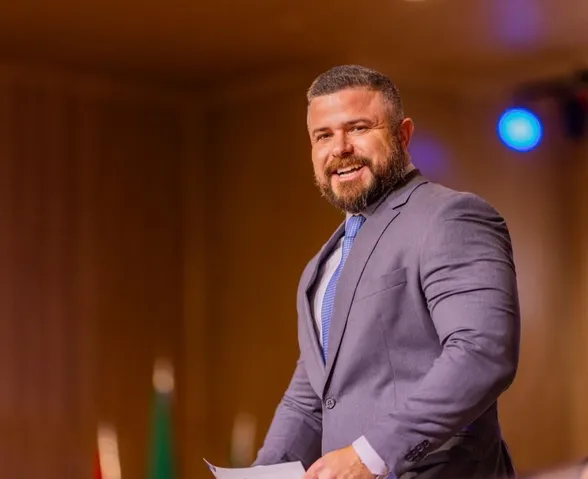 Thiago Prado avalia retorno à Câmara após decisão da Justiça sobre suplentes do PP