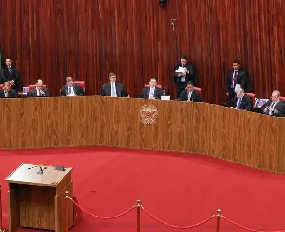 TSE tem 3 a 1 para proibir posts sobre fake news de Nossa Senhora