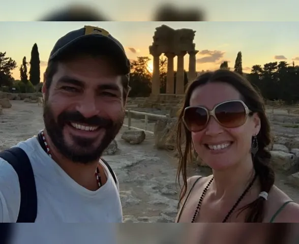 Vanessa Lóes tira sobrenome de Thiago Lacerda após término