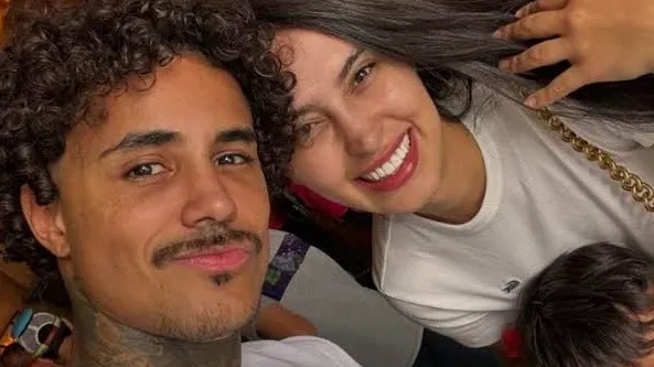 "A pista está salgada", diz Livinho após reatar com ex-esposa