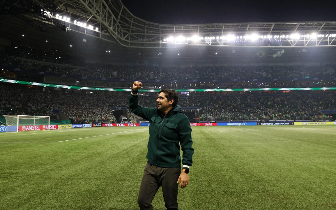 Abel recebe sondagem do Sporting, e Palmeiras se apoia em contrato
