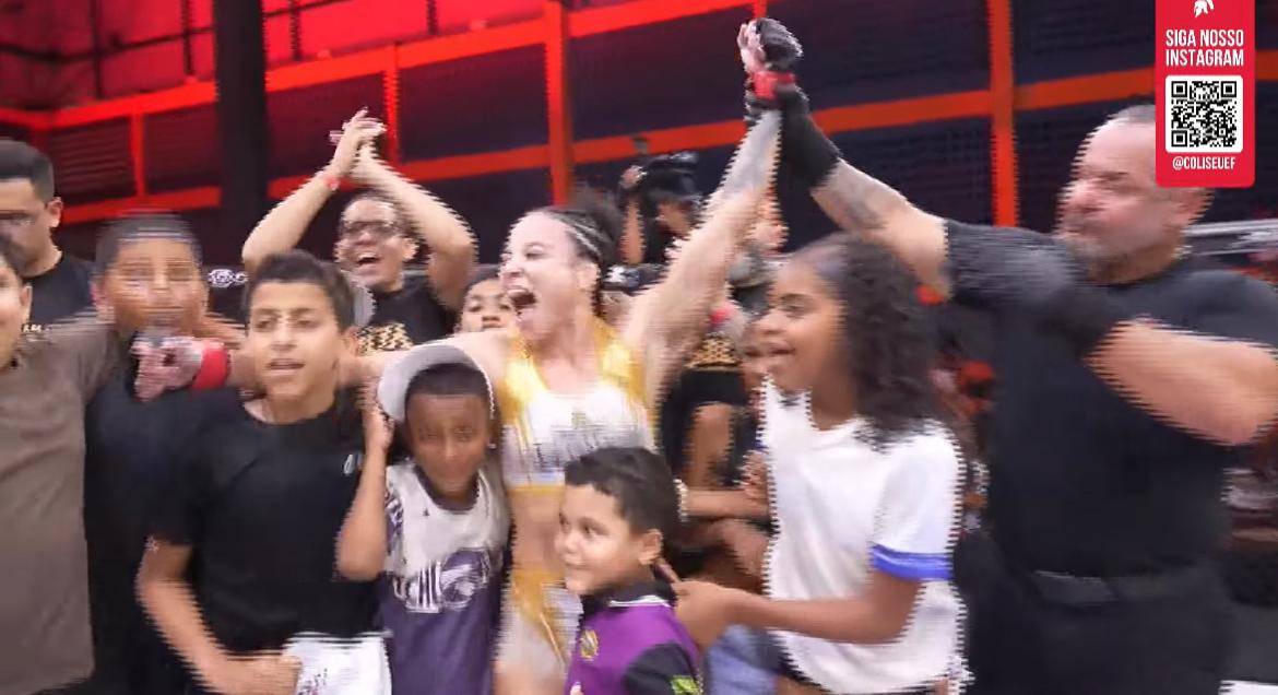 Arrasadora, Rose Brito não dá chances e vence Fernanda Pitbull na luta principal