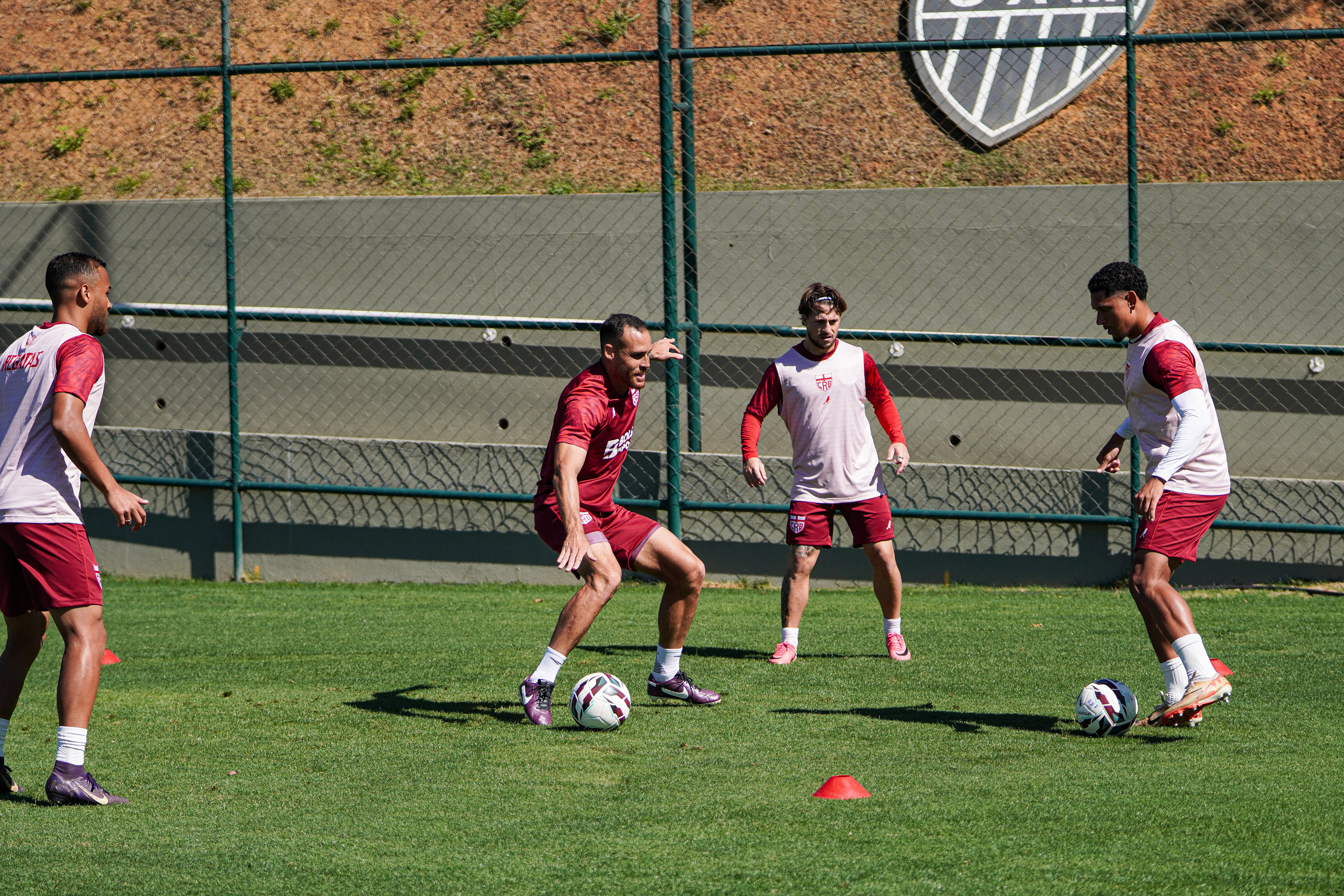De olho no G-6, CRB finaliza preparação para enfrentar o Athletic pela Série B