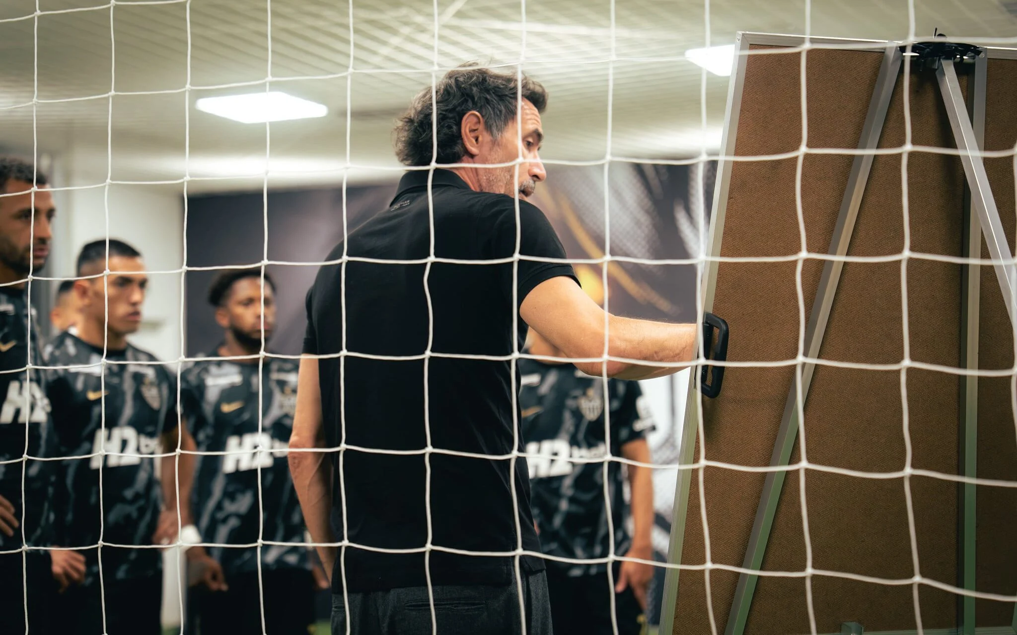 Domínguez confia em virada do Atlético contra o Santos: 'Vamos fazer o impossível'