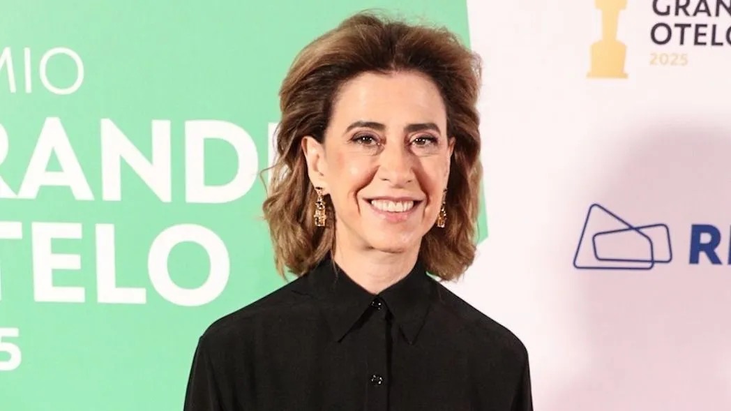 Fernanda Torres celebra aniversário e agradece mensagens: "61 e avante"