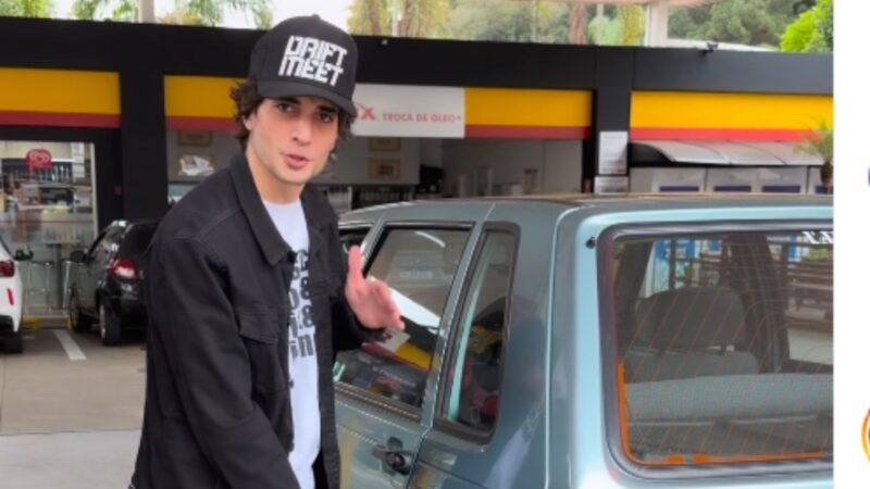 Fiuk vende carro após crise financeira e web reage