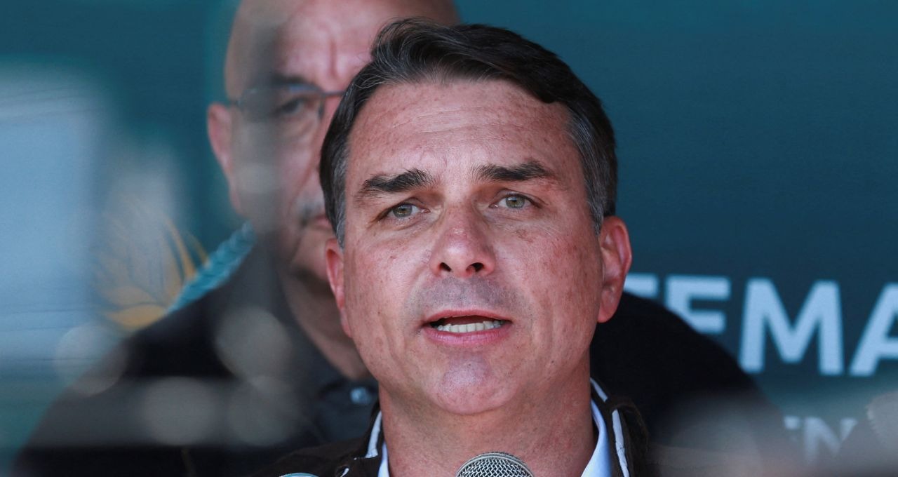 Flávio nega que pretenda retirar título de Nossa Senhora Aparecida como padroeira do Brasil