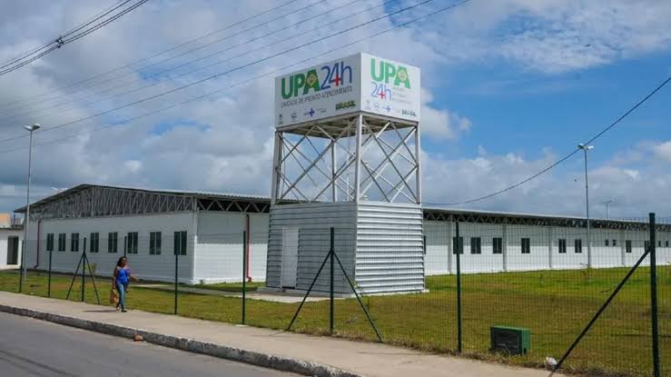 Grupo de 5 pessoas agride homem com pauladas e pedradas após tentativa de roubo no B. Bentes