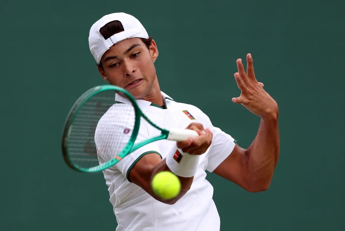 Guto Miguel vence Fancutt, e vai às quartas em Kingston