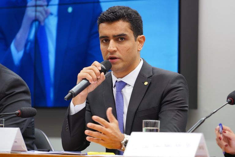 JHC não comparece à entrevista na TV Gazeta