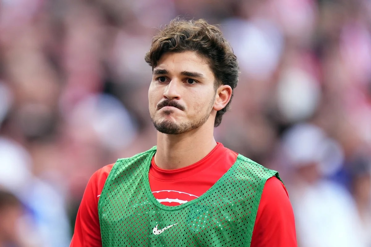 Julián Álvarez segue fora de treinamentos do Atlético de Madrid