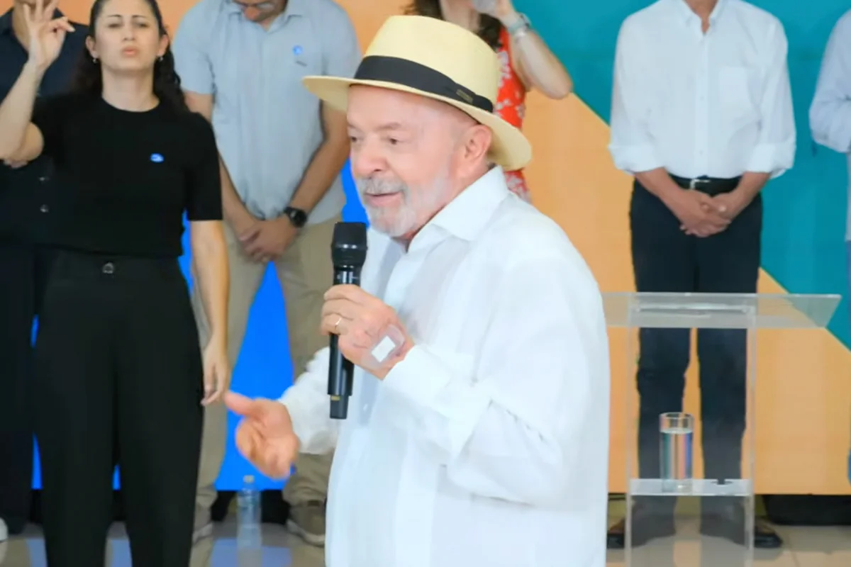 Lula participou pessoalmente da elaboração de nota sobre STF