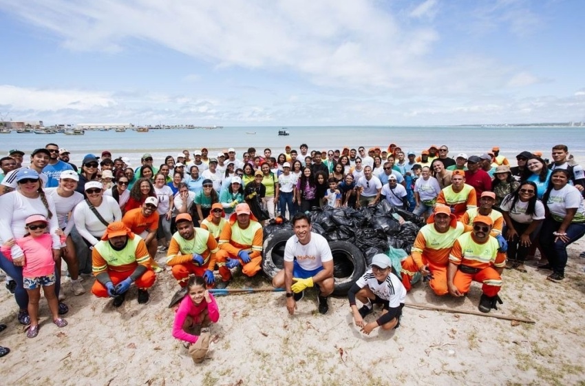 Maceió realiza mutirão de limpeza em praias da capital