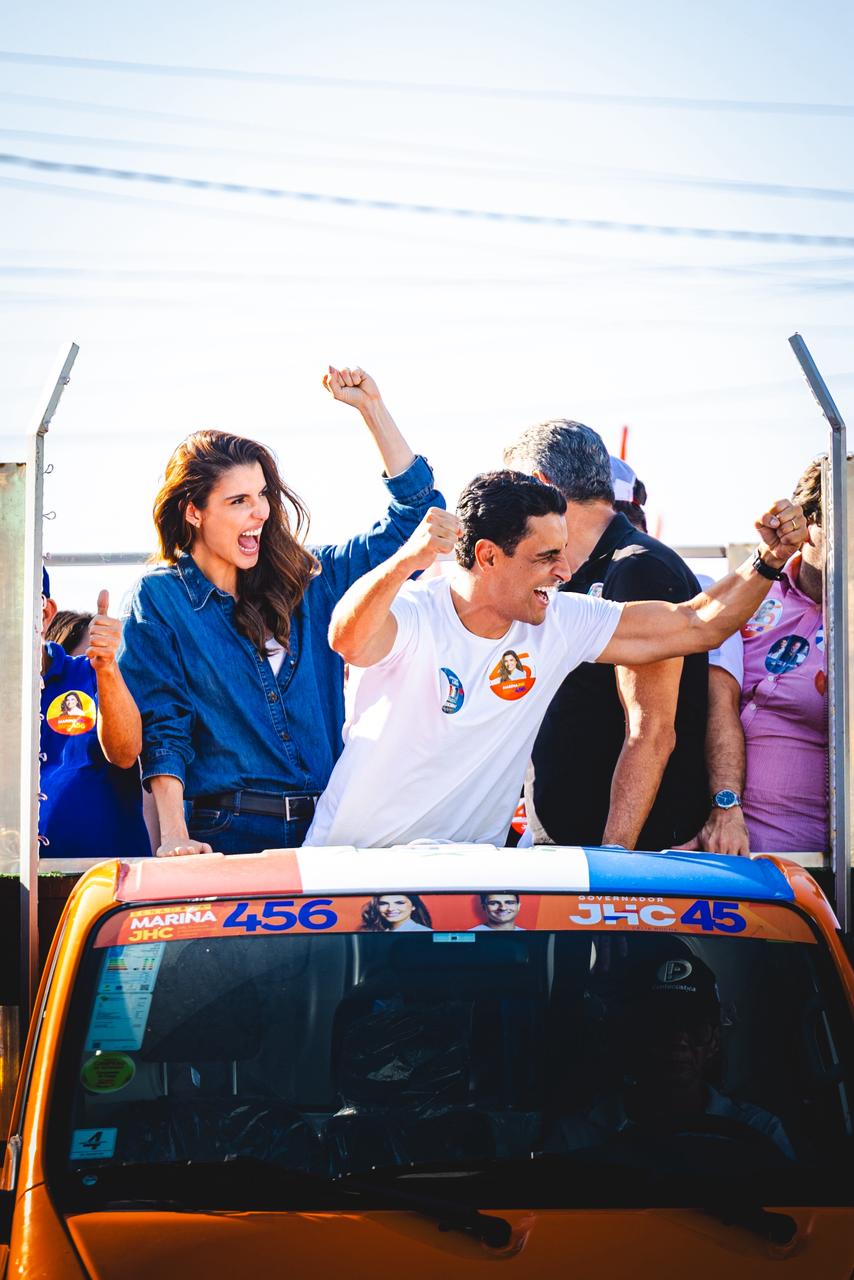 Marina JHC leva Caravana da Mudança a cidades do Sertão ao lado de JHC