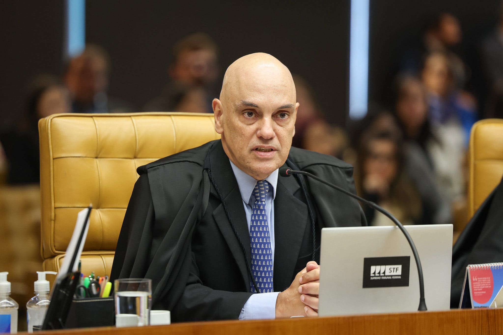 Nos corredores, Moraes demonstra frieza e ignora gravidade da crise