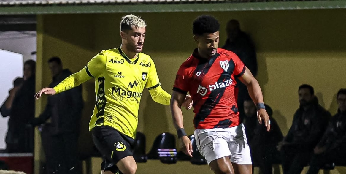 Ótimo visitante e péssimo mandante: veja como chega o São Bernardo para duelo contra o CRB