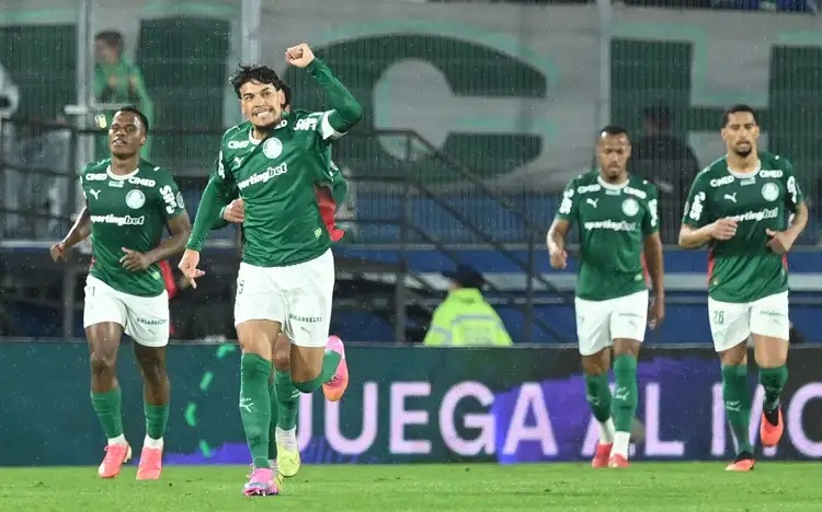 Palmeiras sobrevive ao Cerro com brilho de Gómez e avança na Libertadores