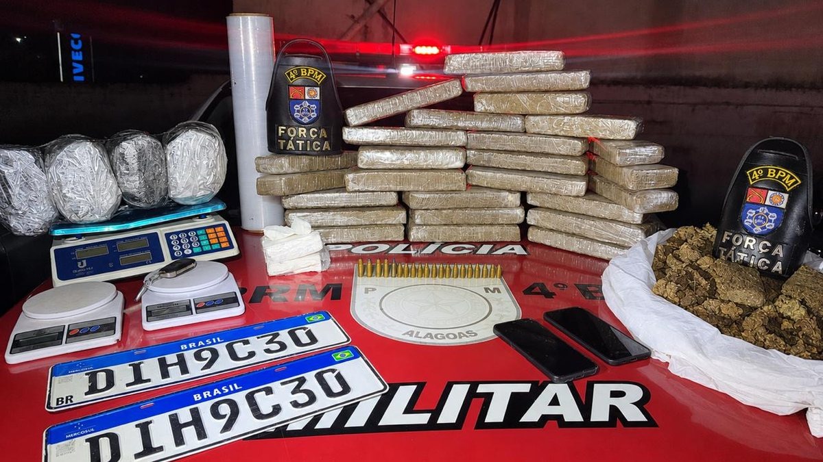 PM apreende mais de 22 kg de drogas e 20 munições no Petrópolis
