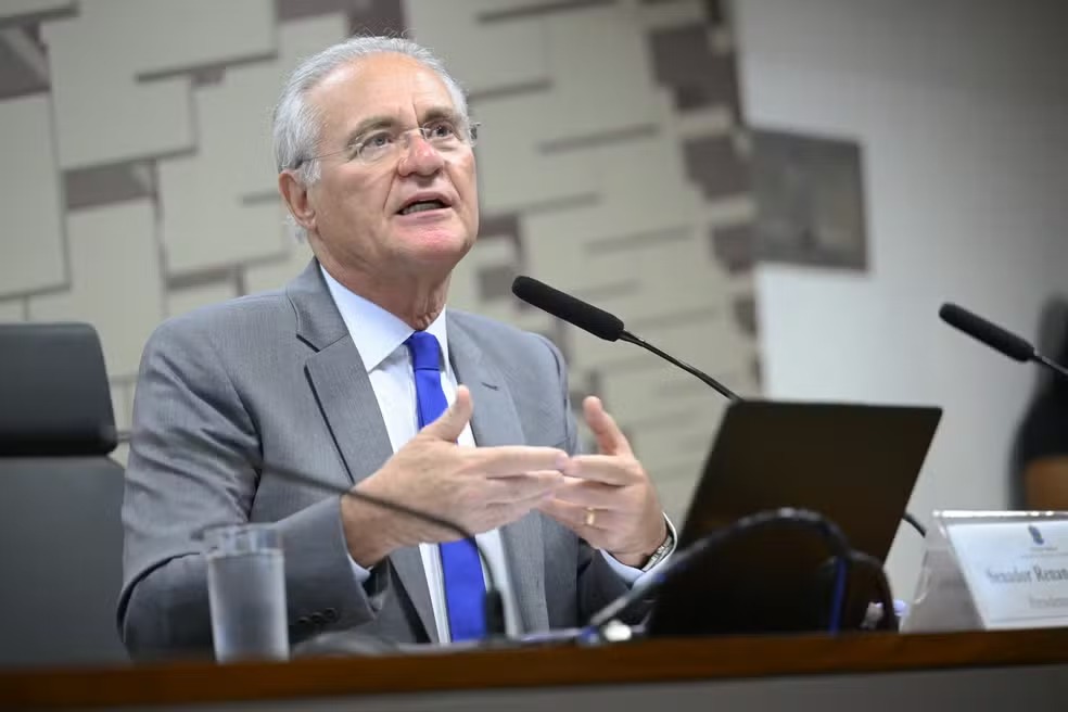 Renan conversa com presidente do Senado e cobra investigação completa do Banco Master