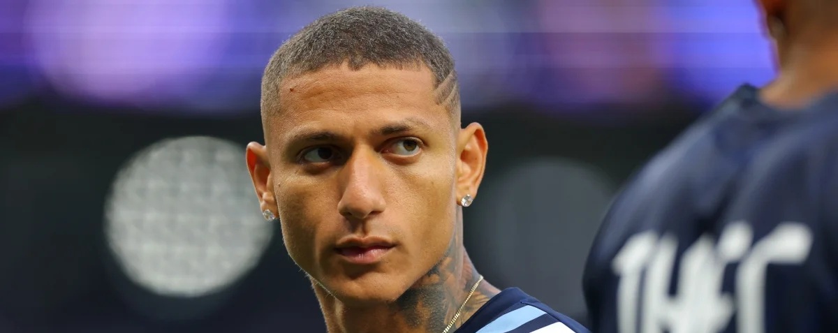 Richarlison está próximo de retornar ao Everton, diz jornal inglês