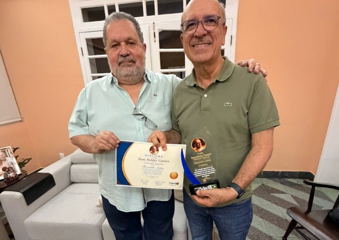 Ronaldo Lopes recebe Prêmio Dom Hélder Câmara, reconhecimento que reafirma sua liderança em Alagoas
