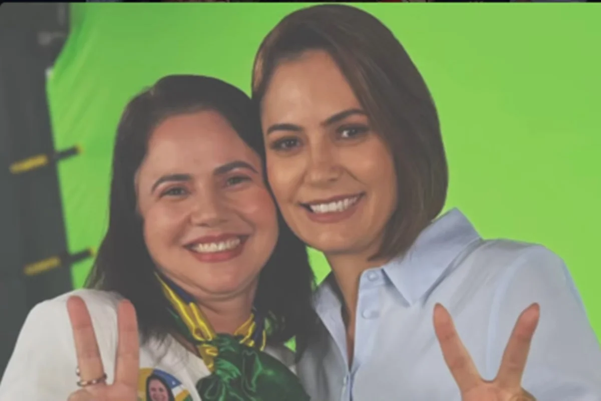 Trio elétrico de candidata de Michelle Bolsonaro capota em GO