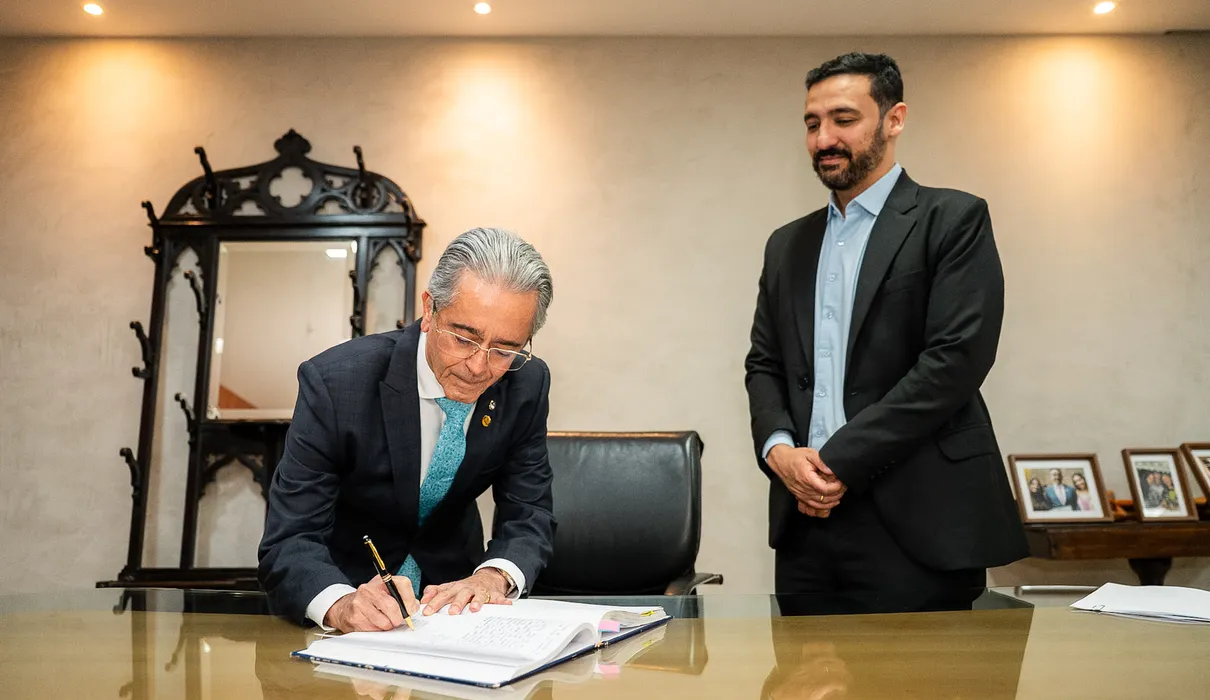 Fábio Bittencourt assume interinamente o Governo de Alagoas