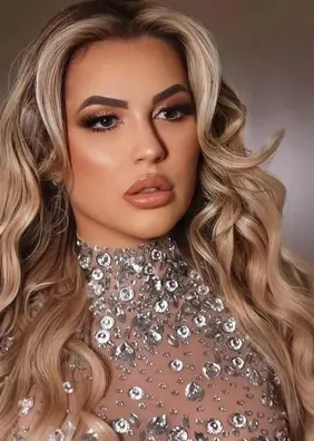 Irmã diz que Deolane Bezerra sofreu ameaça de morte na prisão