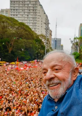 Lula aciona TSE contra Flávio e aliados por fake news sobre ato na Paulista