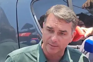 SBT anuncia que Flávio Bolsonaro recusou participar de sabatina
