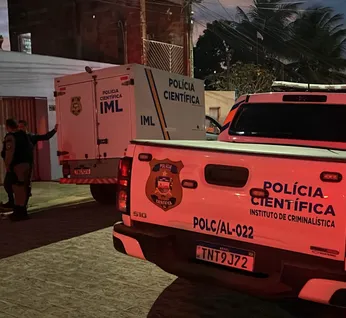 Atiradores em moto matam dois homens no bairro Mangabeiras, em Arapiraca