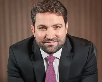 Advogado amigo de Flávio movimentou R$ 5 bi em bets em 2025, diz Fazenda