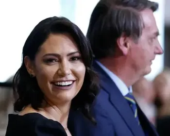 Ao responder episódio de violência, Michelle pede 'amor, respeito e tolerância'