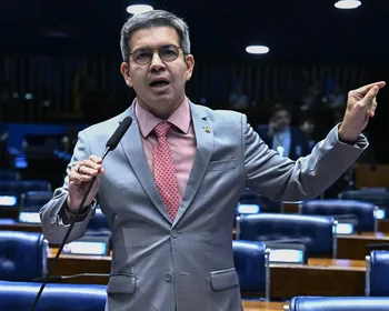 Após dois mandatos, Randolfe Rodrigues perde reeleição ao Senado no Amapá
