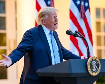 Aprovação de Trump cai para 31%, menor nível de seu mandato