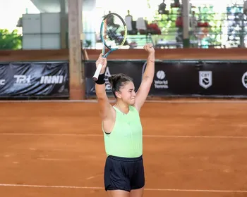 Bárbara Gatica vence simples e duplas, brilha e domina o W15 no Maceió Tennis Experience