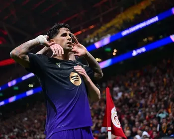 Barcelona goleia Galatasaray de virada e segue invicto na Champions League