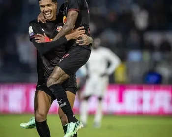 Bragantino vence e aproxima Chapecoense da Série B