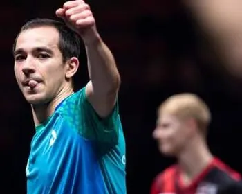 Calderano derrota favorito Felix Lebrun e avança à semi do China Smash