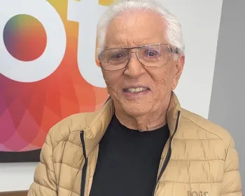 Carlos Alberto de Nóbrega é internado para investigar infecção