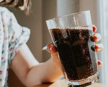 Cérebro de crianças que ingerem cafeína se desenvolve de forma diferente