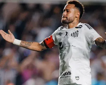 Com dois gols de Neymar, Santos e Flamengo empatam em jogo polêmico na Vila