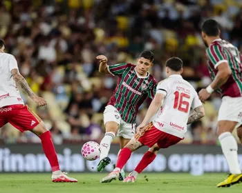 Corinthians e Inter preocupam na reta final do Brasileirão; veja projeção de rebaixamento