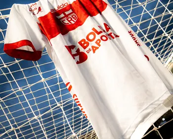 CRB enfrenta Atlético-GO sem patrocínio da Bolsa de Aposta na camisa após proibição das bets